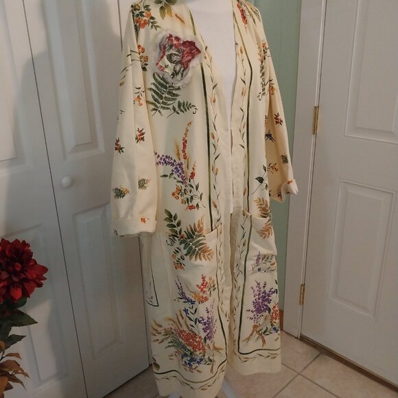 3501 Size XL Yellow and Green Long Length Duster Made from Linen  Tablecloth. - Picture 5 of 8